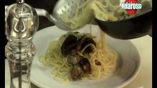 SPAGHETTI CON LE VONGOLE [upl. by Grimbal]