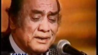 GULON MEIN RANG BHARE  MEHDI HASAN  YouTubemp4 [upl. by Huang]