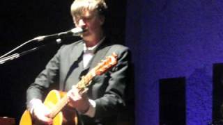 Crowded House Manchester Apollo 27 5 2010 Black and white boyAVI [upl. by Nuahsar296]