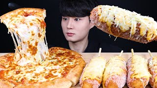 페퍼로니 피자 핫도그 먹방ASMR MUKBANG PEPPERONI CHEESY PIZZA amp DOUBLE CHEESE CORN DOGS ピザアメリカンドッグ eating sounds [upl. by Winebaum]