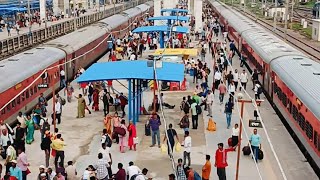 15159 durg Chhapra Sarnath express arriving at Prayagraj junction ❤️👮 subscribe my channel [upl. by Satsoc]