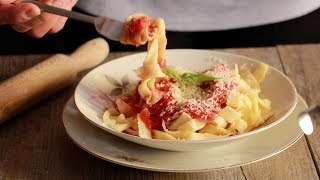 TAGLIATELLE AL POMODORO FATTE IN CASA 🍅🍃da Nonna Giusi  Ricetta pasta fresca alluovo [upl. by Dugald640]