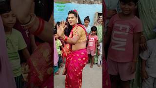 Bangal se Barua aayo re jholi mein laya saap dance [upl. by Atiuqihc]